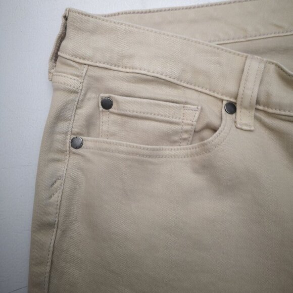 Torrid Ladies Size 18R Vintage Stretch Boyfriend Straight Light Tan Jeans - Picture 6 of 13